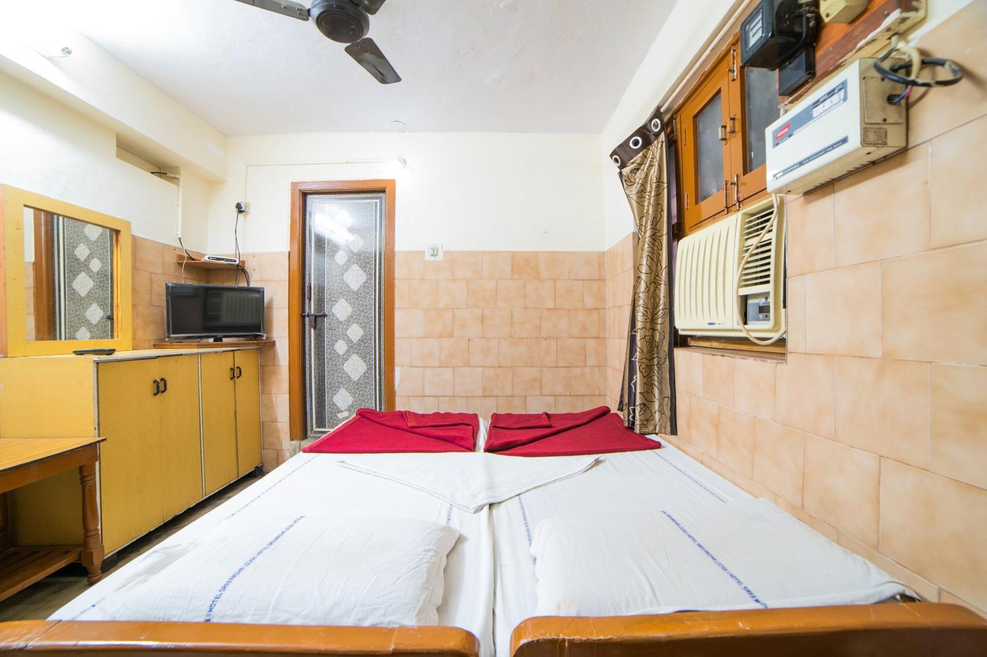 Hotel O Sree Radha Lodge Near Snow World Secundurabad Εξωτερικό φωτογραφία