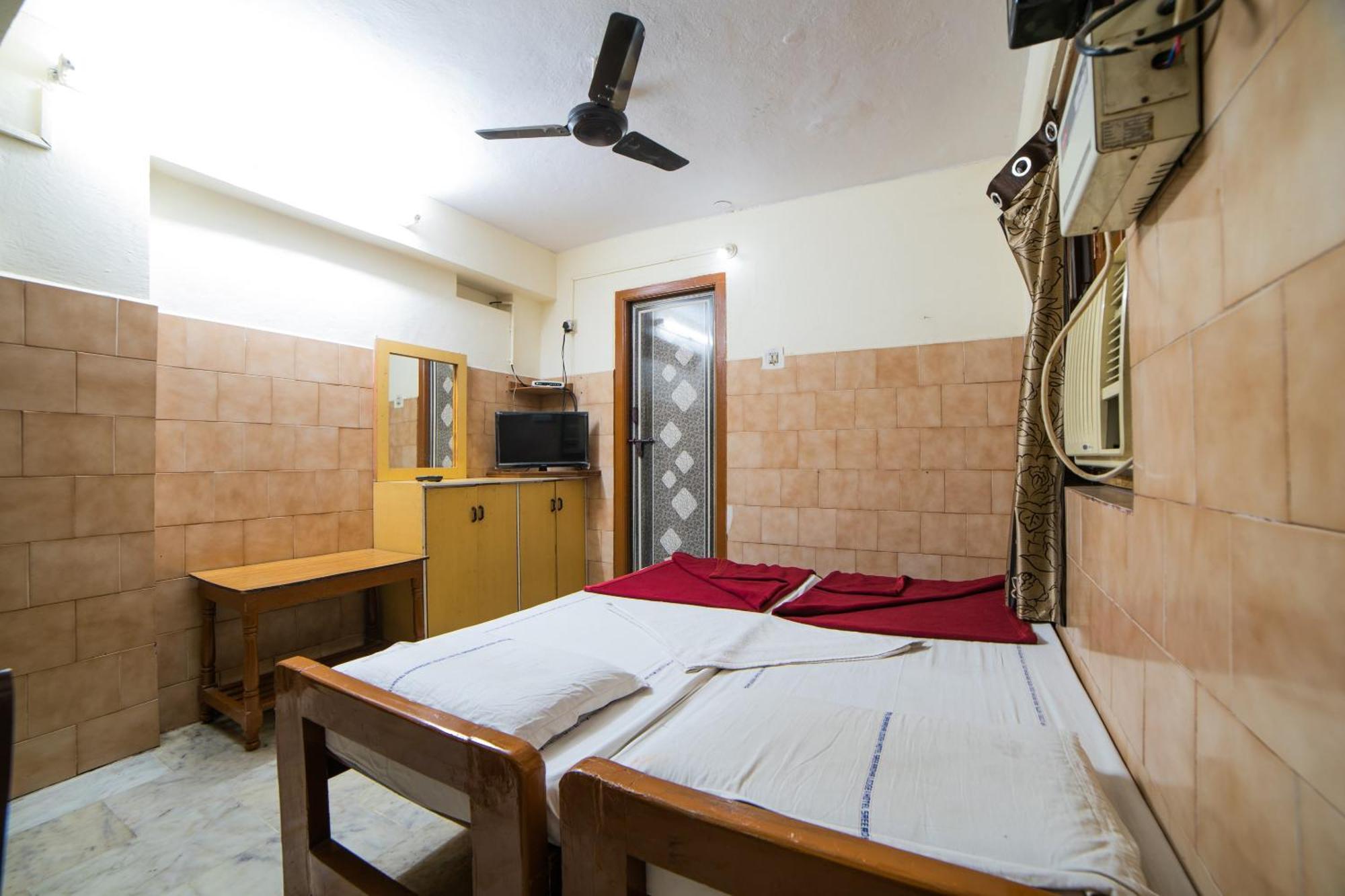 Hotel O Sree Radha Lodge Near Snow World Secundurabad Εξωτερικό φωτογραφία