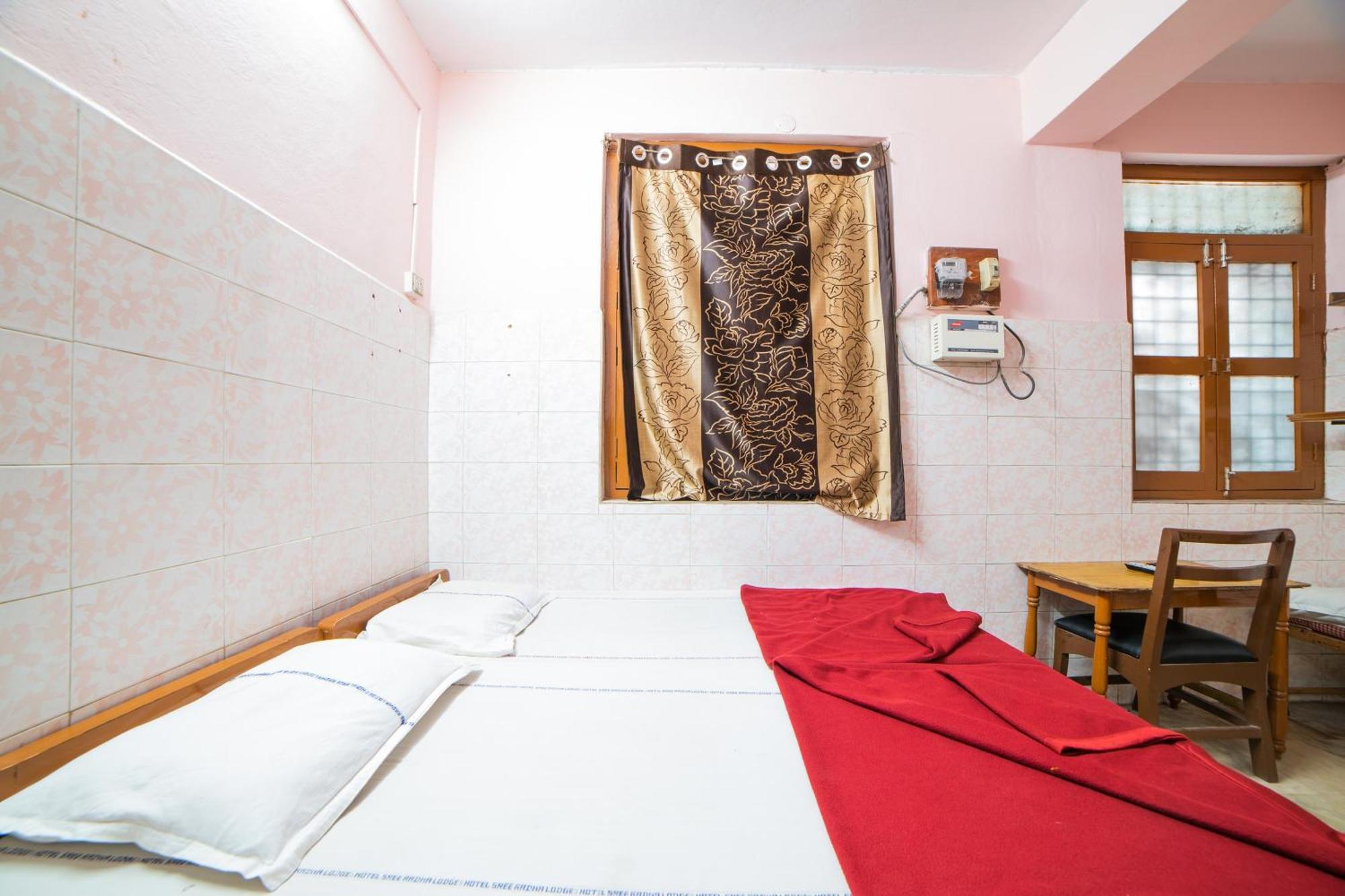 Hotel O Sree Radha Lodge Near Snow World Secundurabad Εξωτερικό φωτογραφία